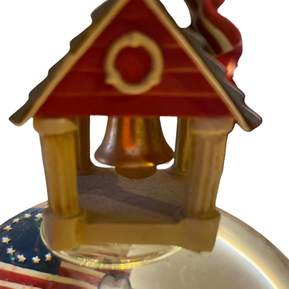 Vintage Disney Snow Globe July 4th 1776 Yankee Doodle Dandy (Video Included) - Picture 7 of 14